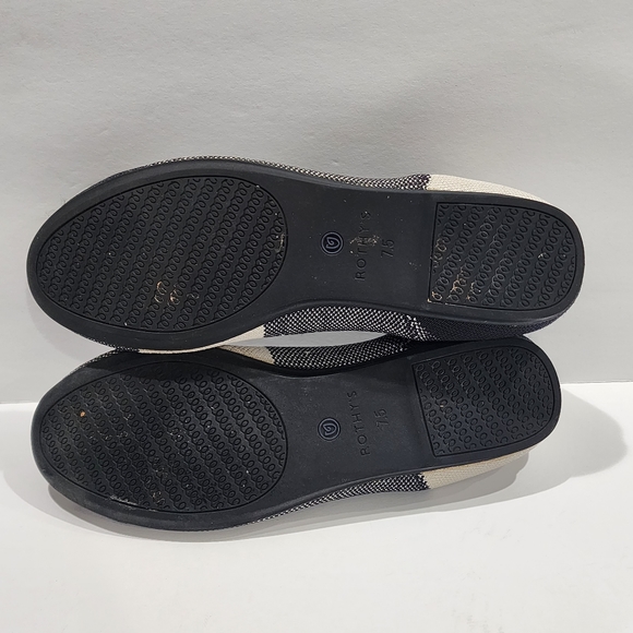 Rothy's The Flat Black Captoe 7.5 - Picture 5 of 10